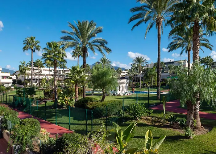 Apartamento 2Br, Lorcrimar IV Puerto Banus
